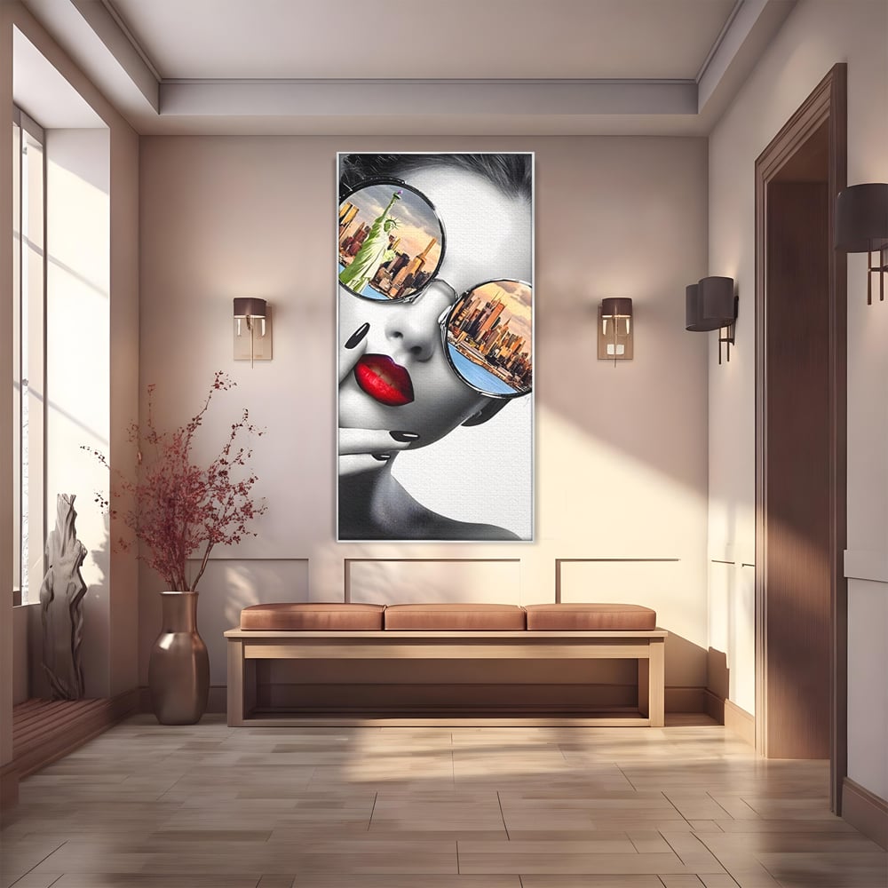 Tablou canvas cu tablou canvas cu portret femeie ochelari, in rama de aluminiu argintiu